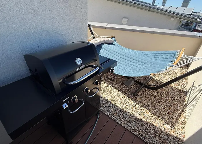 Modernes 111qm Penthouse Zentrumsnah Mit 70qm Xxl-dachterrasse & Gasgrill アパート