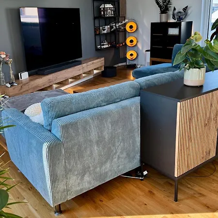 Апартаменты Modernes-Penthouse Xxl-Dachterrasse Mit Whirlpool, Grill Zentrumsnah