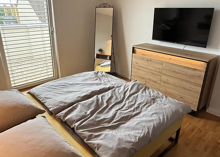 Stylisches Penthouse Mit Xxl Dachterrasse 70Qm Whirlpool Ab Mai Klimaanlage Und Gasgrill Zentrumnah