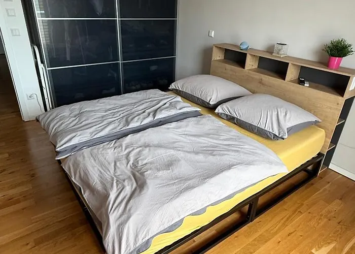 Modernes 111qm Penthouse Zentrumsnah Mit 70qm Xxl-dachterrasse & Gasgrill Daire Leipzig